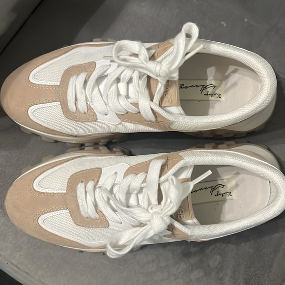 Vintage Havana sneakers - Picture 2 of 4